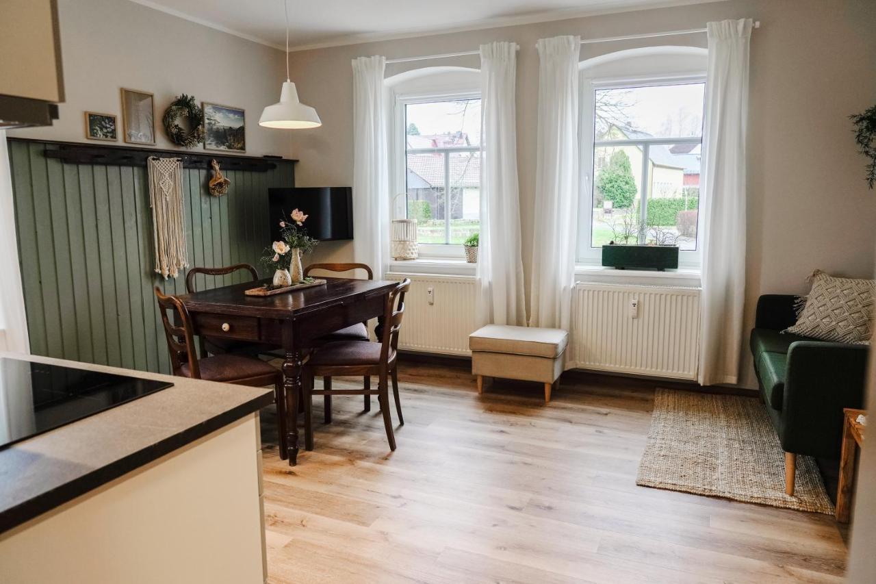Urlaubsfreude Biedermann Haus Gluecksstein Ferienwohnung Smaragd Bad Schandau Esterno foto