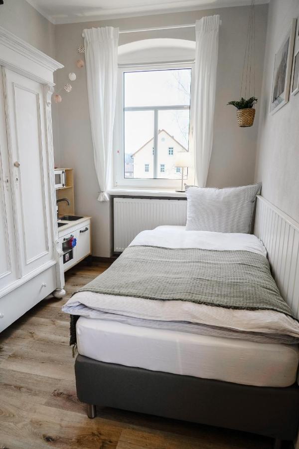 Urlaubsfreude Biedermann Haus Gluecksstein Ferienwohnung Smaragd Bad Schandau Esterno foto